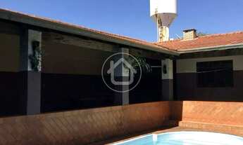 Imagem 3: CASA GRANDE COM APTIDÃO COMERCIAL