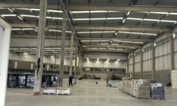 Imagem 3: Galpao em condominio bem localizado. com docas