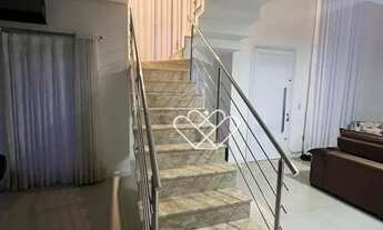 Imagem 5: Casa Nova com Piscina, Área Gourmet e Energia Solar: Conforto e Sustentabilidade em Cada D