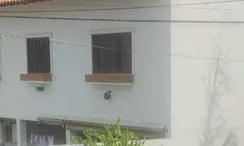 Imagem: Sobrado no condomínio Ibiti do paço. No