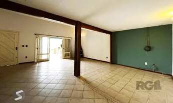 Imagem 2: Casa de 200m² - 4 dormitórios, 4 vagas no bairro Espírito Santo