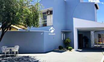 Imagem 2: Casa de condomínio sobrado para venda tem 246 metros quadrados com 3 quartos