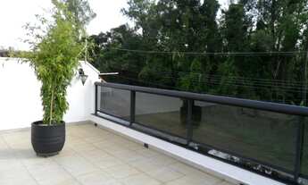 Imagem 2: Linda casa em EXCELENTE LOCALIZAÇÃO