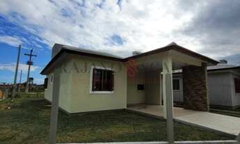 Imagem: Residência de esquina com 81 m², frente