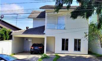 Imagem: Casa a venda localizada no condomínio Arujá