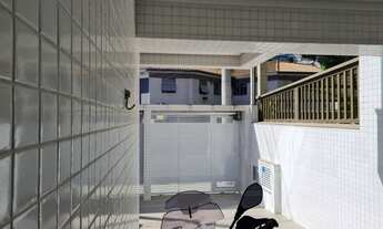 Imagem: Embaré - Sobreposta térrea seminova