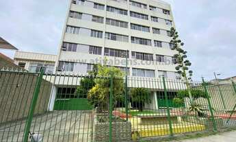 Imagem 2: AtivaBens Imobiliária Apartamento espaçoso todo reformado com 2 Quartos e Dependência em B