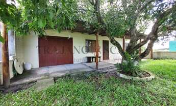 Imagem: Residência com 100m², frente Leste, localizada