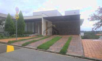 Imagem: Nova e moderna casa no Picollo Villaggio