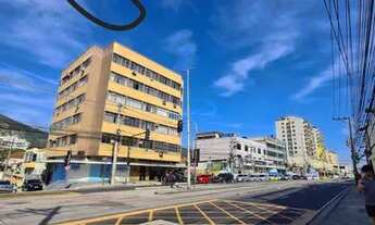 Imagem 2: Apartamento para aluguel possui 100 metros quadrados com 2 quartos em Campinho - Rio de Ja