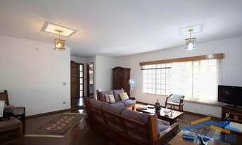 Imagem: Casa Térrea e Espaçosa 362 m² - 3 dorm