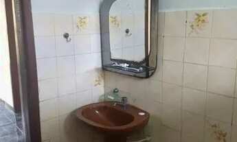 Imagem 5: LV03 - Vendo casa com garagem e murada em Viana