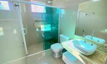 Imagem 5: Casa de condomínio para venda possui 202 metros quadrados com 4 quartos