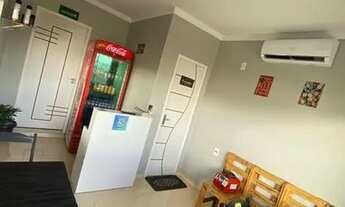 Imagem 2: Vendo / Repasso Galpão / depósito com 5 vagas na garagem