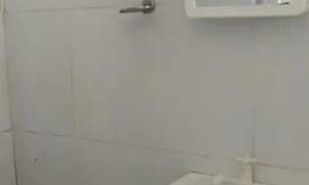 Imagem 5: Aluga apartamento 550,00 reais com água e luz incluso até 70, 00 reais de energia