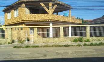 Imagem: Casa em rua pública