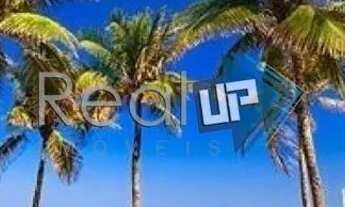 Imagem: Cobertura reformada na Praia do Pepê