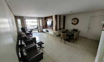 Imagem 2: Apartamento para aluguel possui 140 metros quadrados com 5 quartos em Jatiúca - Maceió - A