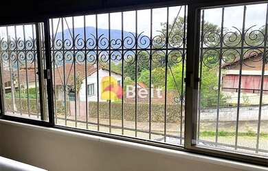 Imagem 2: Casa para venda tem 111 metros quadrados com 3 quartos em Iucas - Teresópolis - RJ