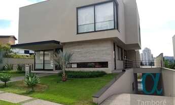 Imagem: Linda Casa no Centro de Alphaville