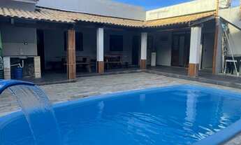 Imagem 3: Alugo Casa de Praia de Alto Padrão Litoral Sul - 3 Suítes, Piscina Ampla, Churrasqueira!