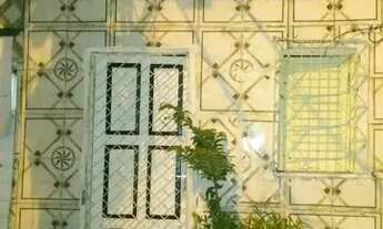 Imagem: Alugo uma casa por 400.00 ponto novo