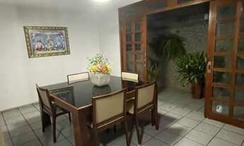 Imagem: Casa Duplex parcialmente mobiliada