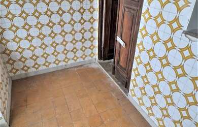 Imagem 6: Corretor Álvaro Vidal vende! Colado ao Campo de São Cristóvão! Casa Linear de V