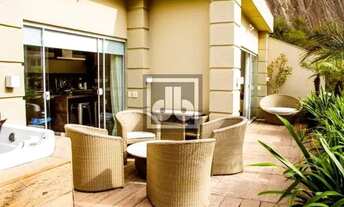 Imagem 5: Lagoa - prédio novo - linda cobertura - toda decorada - 200 m2 - Reformadíssima - Piscina