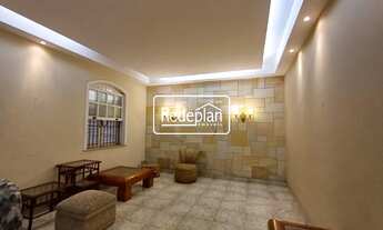 Imagem 6: Casa grande no jardim Amália