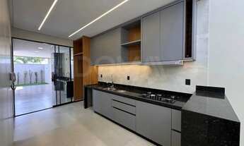 Imagem 9: Casa para Venda em Aparecida de Goiânia, Jardim Helvécia, 3 dormitórios, 1 suíte, 3 banhei