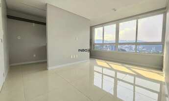 Imagem 2: APARTAMENTO SEMIMOBILIADO COM 02 DORMITÓRIOS E 01 BOX DE GARAGEM NO BAIRRO BORGO