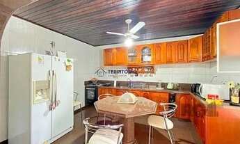 Imagem 6: Casa em Porto Alegre, no bairro Guarujá, com 5 dormitório(s), e 5 banheiros, à venda