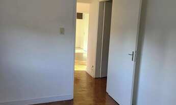 Imagem 2: Imóvel para aluguel tem 65 metros quadrados com 2 quartos em Jardim Lindóia - Porto Alegre