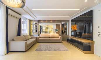 Imagem: Luxuoso duplex no Cabral com sacada gourmet!