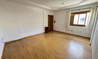 Imagem 2: Apartamento de 2 quartos, suite e 1 vaga de garagem no bairro Menino Deus em POA