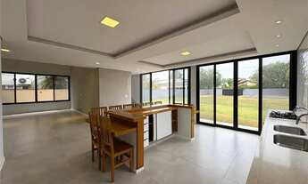 Imagem 2: Casa à venda com 2 quartos, sendo 2 suítes, no condomínio Vivendas do Lago, Sorocaba - SP