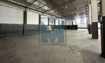 Imagem 3: Galpão com docas no Parque Novo Mundo