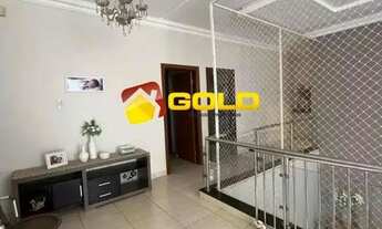 Imagem 5: Casa para Venda em Uberlândia, Jardim Karaíba, 4 dormitórios, 3 suítes, 5 banheiros, 3 vag