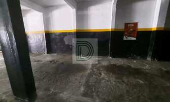 Imagem 3: Prédio comercial com salas e galpao em baixo.Em rua de movimento