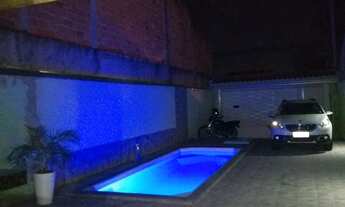 Imagem 2: Vendo sobrado com piscina/aceito permuta por apartamento