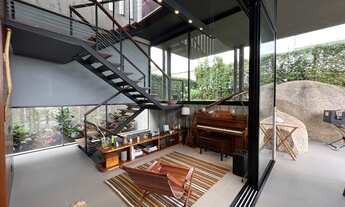 Imagem 4: Casa de condomínio para venda possui 350 metros quadrados com 3 quartos