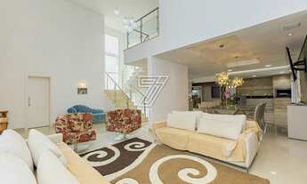 Imagem 7: Excelente Casa de Condomínio em Santa Felicidade com 4 suítes maravilhosas