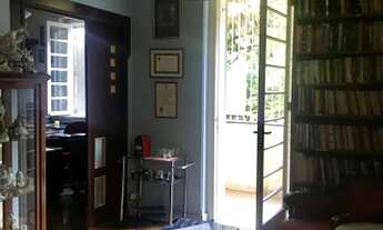 Imagem 3: Apartamento para venda tem 152 metros quadrados com 4 quartos em Rio Branco - Porto Alegre