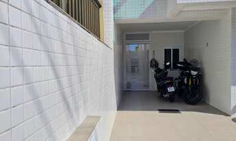 Imagem 2: Embaré - Sobreposta térrea seminova - 3 dormitórios, 2 suítes, banheira de hidromassagem