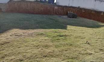 Imagem: Lt/ para venda possui 666 metros quadrados