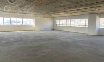 Imagem 2: ALUGO ANDAR DE 640 M² NA AVENIDA RAJA GABÁGLIA