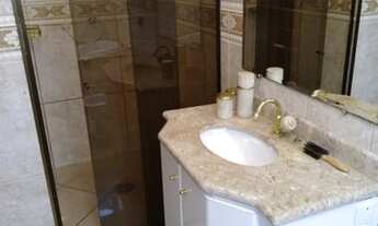 Imagem 6: Sobrado para venda possui 265 metros quadrados com 3 quartos em Parque São Vicente - Mauá