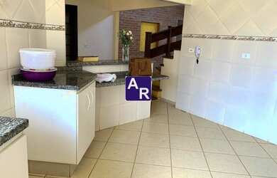 Imagem 6: Casa praticamente térrea, nova e de esquina com churrasqueira com 3 dormitórios 1 suíte e