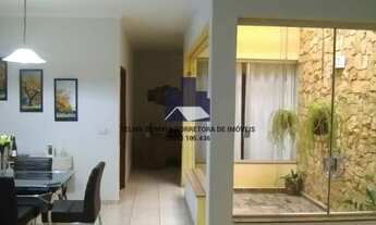 Imagem: Casa à venda no bairro Jardim Flamboyant